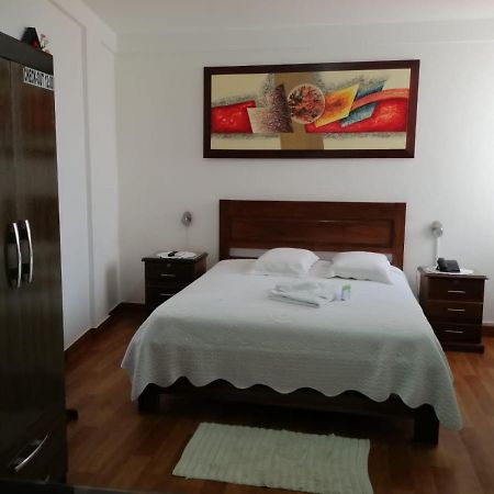 Buen Retiro Apart Hotel Santa Cruz de La Sierra Exteriör bild