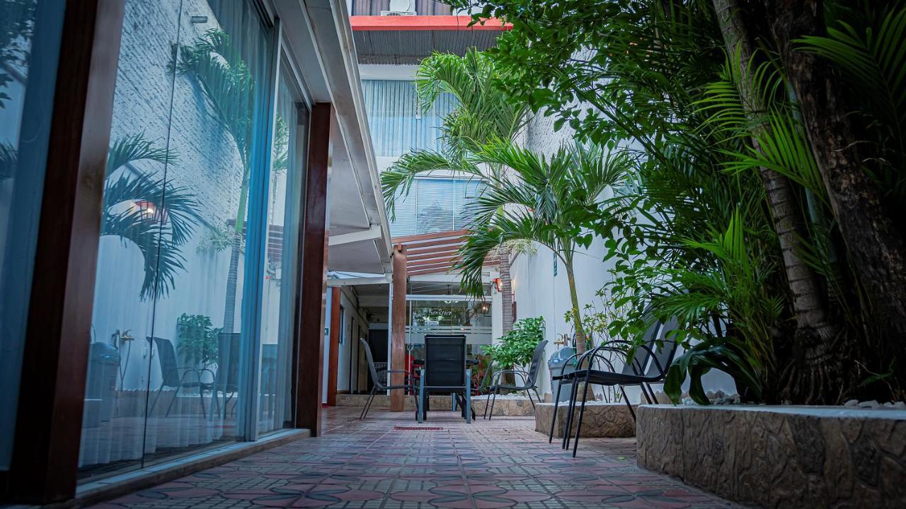 Buen Retiro Apart Hotel Santa Cruz de La Sierra Exteriör bild
