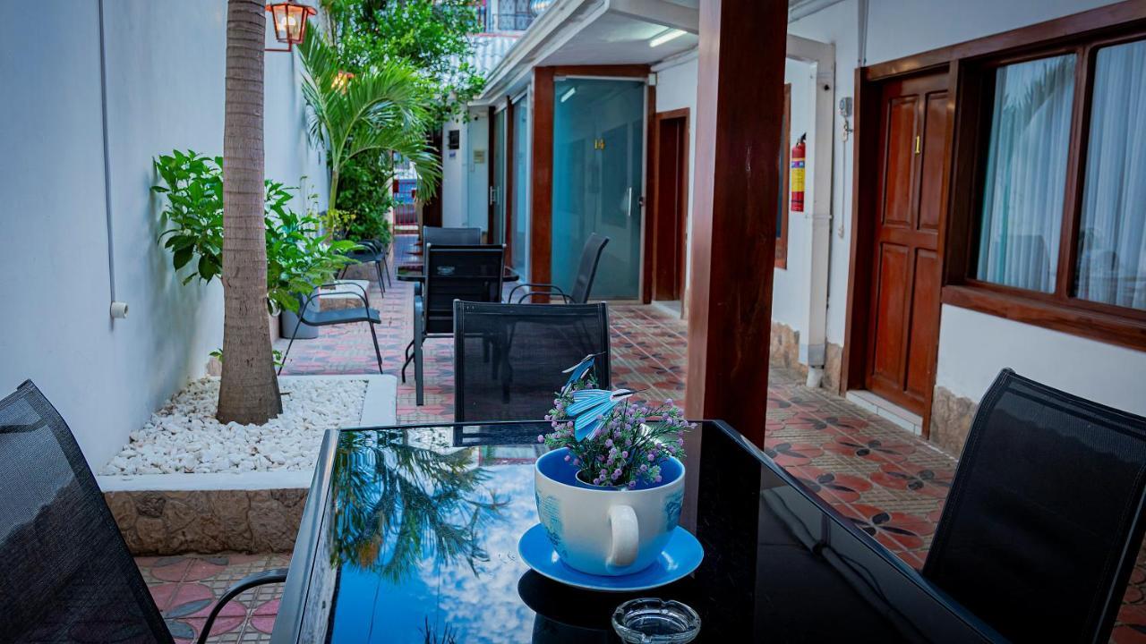 Buen Retiro Apart Hotel Santa Cruz de La Sierra Exteriör bild