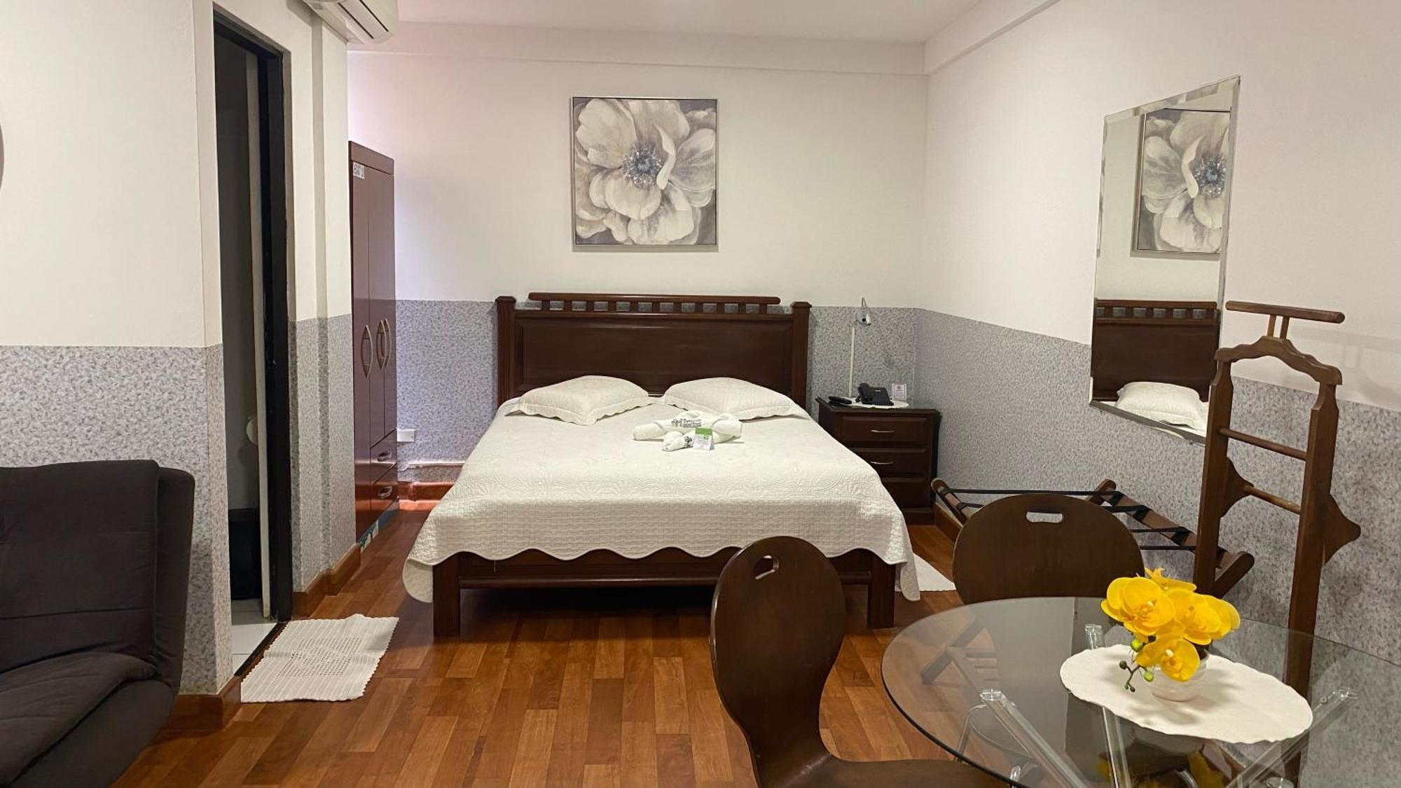 Buen Retiro Apart Hotel Santa Cruz de La Sierra Exteriör bild
